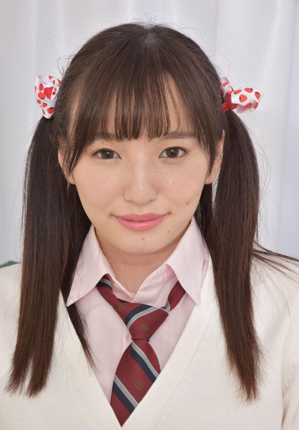 ���ߣ�����ð�ռ����еİ�ɫ��ͷ��