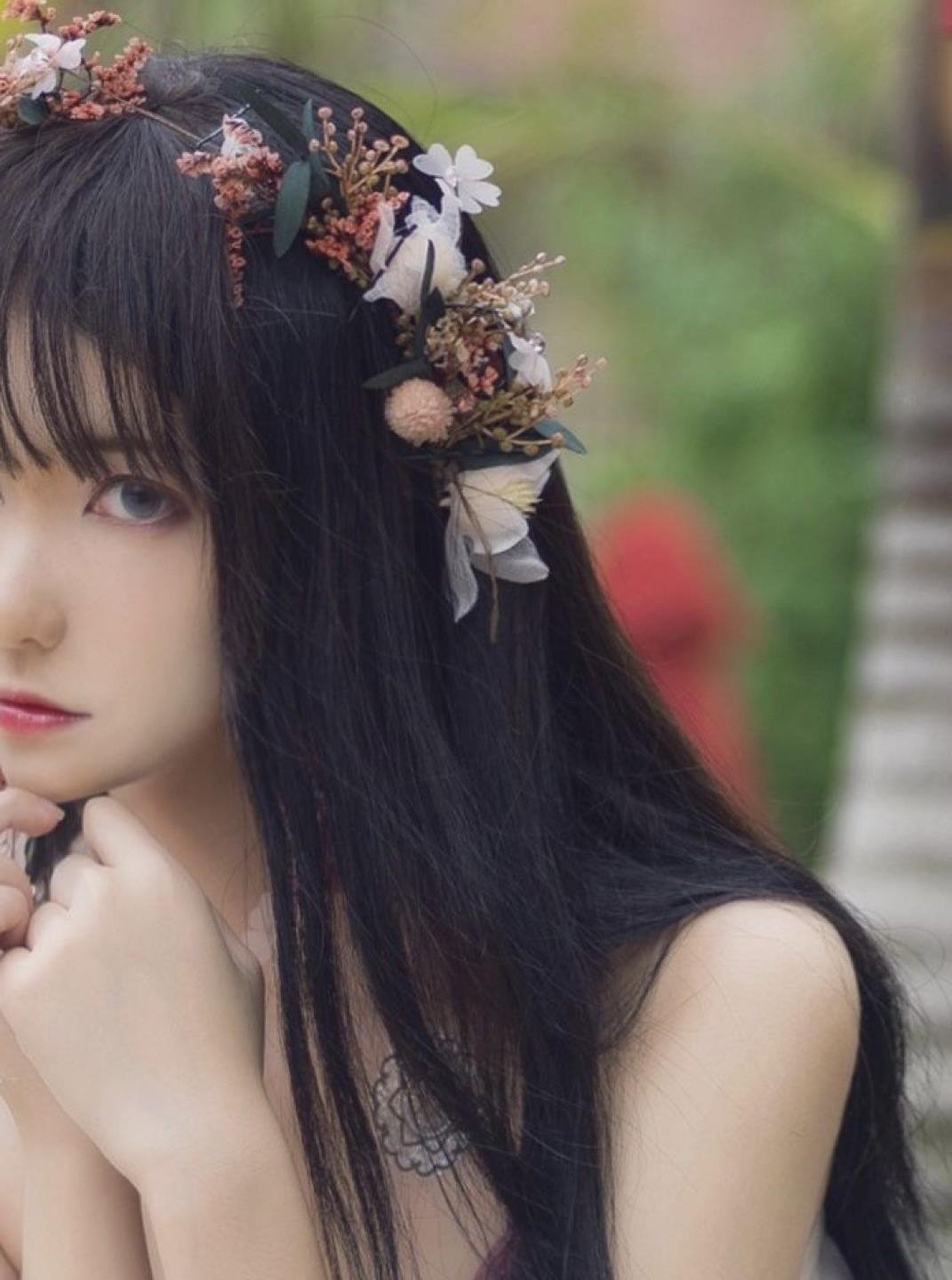 ���ߣ�����Ľ��䣩ͷ��