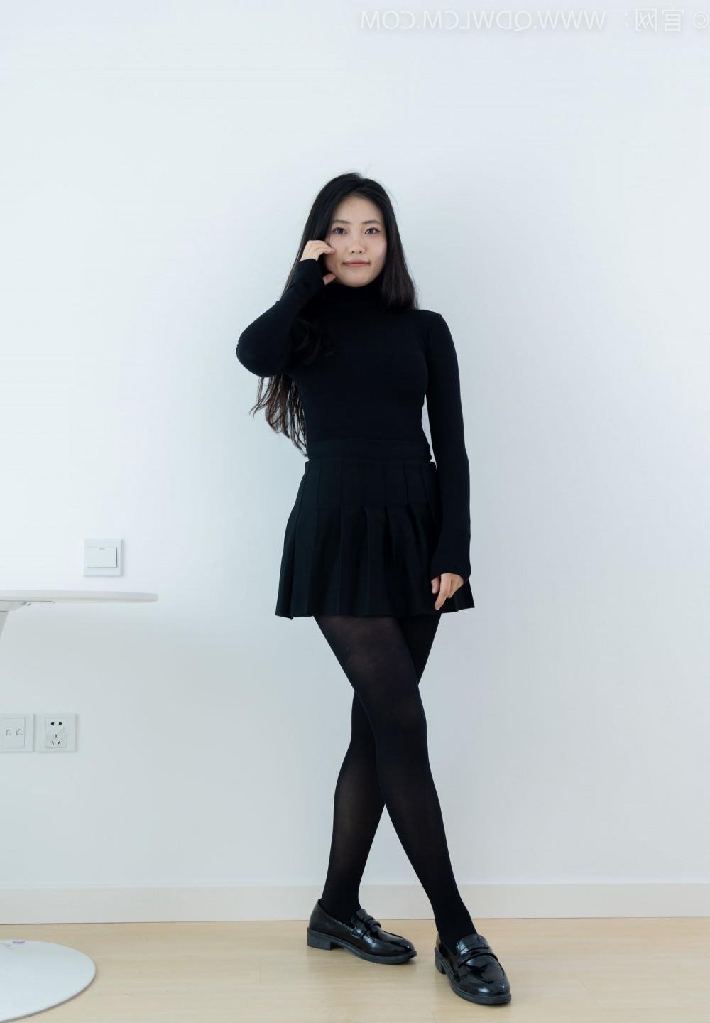 ��Ů���ڵ��޴�������������Ƶ