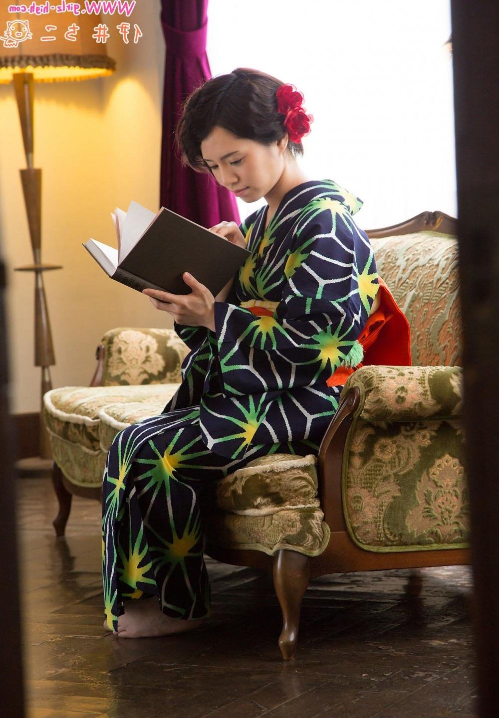 ���ߣ�����Ŀ��ŵ����ң�ͷ��