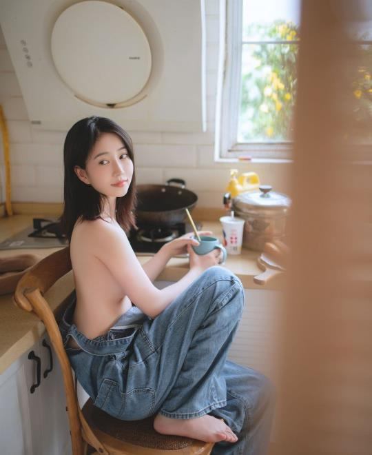 ��ɫ�����ɫ����